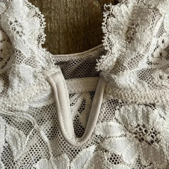 Aerie |  Lace Bralette - Picture 2 of 4